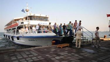 İzmir Vapur Feribot Gemi Seferleri Saatleri